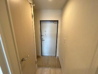 ネクストステージの玄関|建具の色は相違がございます（イメージ）