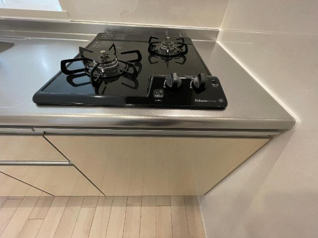 ネクストステージのキッチン|建具の色は相違がございます（イメージ）