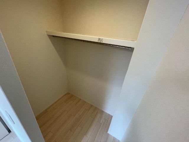 ネクストステージの収納|建具の色は相違がございます（イメージ）
