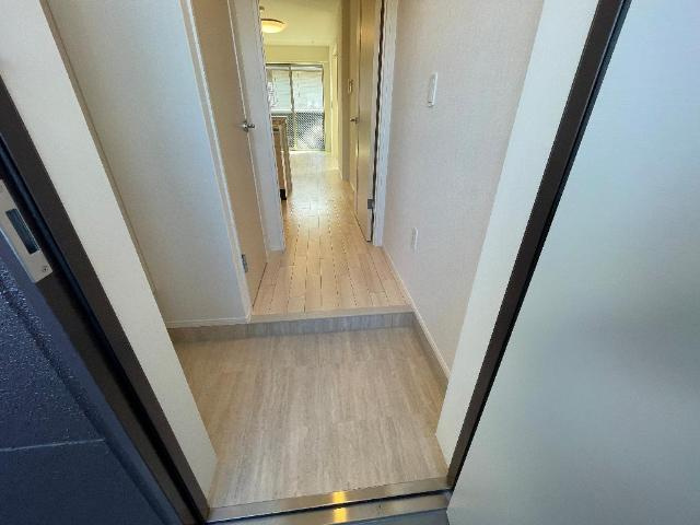 ネクストステージの玄関|建具の色は相違がございます（イメージ）