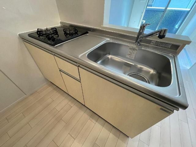 ネクストステージのキッチン|建具の色は相違がございます（イメージ）