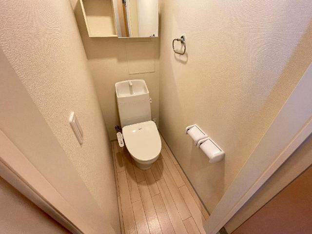 メルヴェールⅡのトイレ|シャワー付トイレ