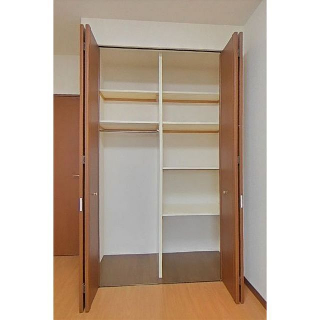岐阜市若宮町１丁目の賃貸マンションの収納