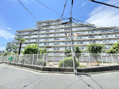 【その他】 | エンゼルハイム上野芝 | 「初めまして！」が集まる分譲マンション。たくさんの子供たちが年齢を問わずに、仲良く一緒に成長できるのは大型分譲マンションの特徴ですね。