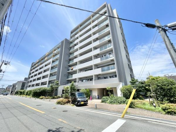 【外観】 | レスタージュ鳳 | JR阪和線「鳳」駅が徒歩15分。
通勤にも外出にもアクセス良好。