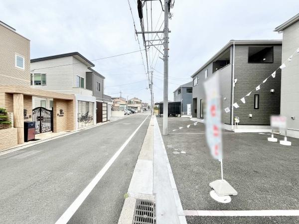 【前面道路含む現地写真】 | 西区王塚台7丁目　5号棟　新築戸建