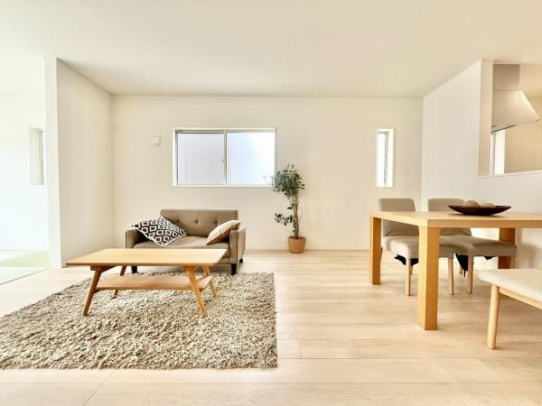【居間・リビング】 | 西区王塚台7丁目　5号棟　新築戸建