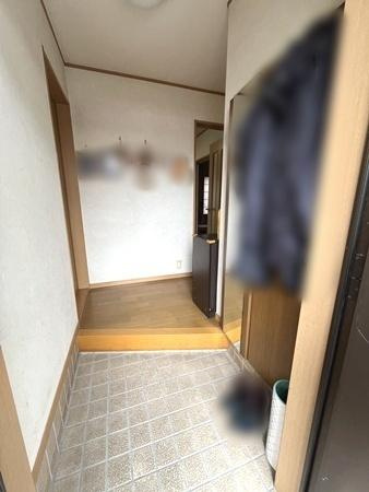 奈良市法蓮町　中古一戸建の玄関|■現地撮影写真■