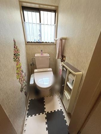 奈良市法蓮町　中古一戸建のトイレ|■現地撮影写真■