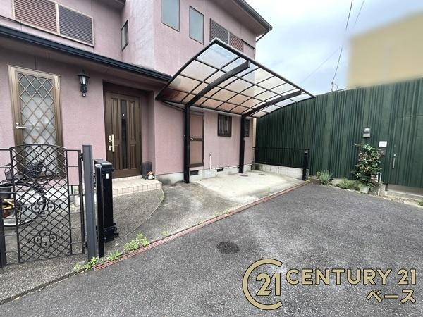 奈良市法蓮町　中古一戸建の駐車場|■現地撮影写真■
