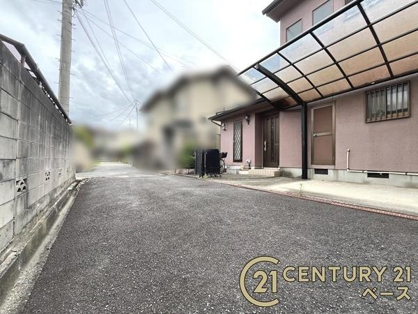 奈良市法蓮町　中古一戸建の前面道路含む現地写真|■現地撮影写真■