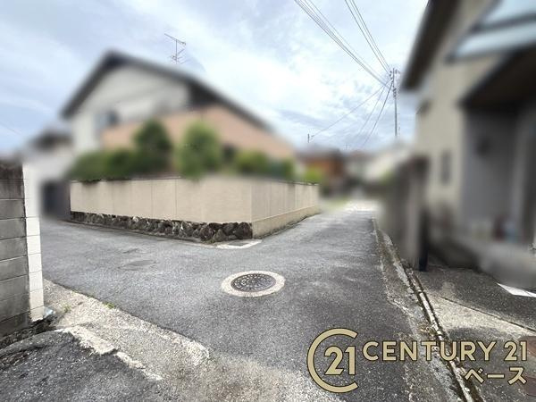 奈良市法蓮町　中古一戸建の前面道路含む現地写真|■現地撮影写真■