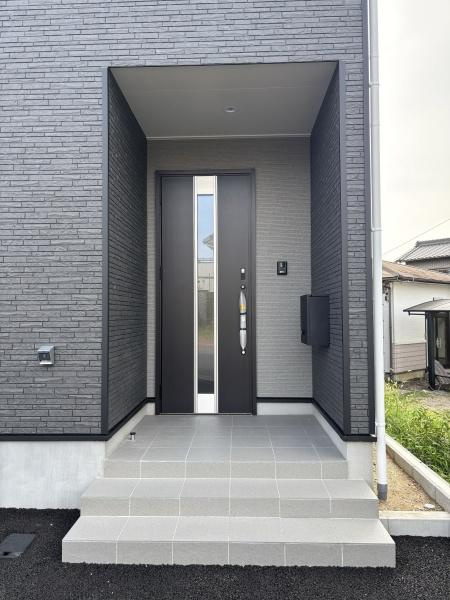 高浜市芳川町第6　全1棟・1号棟の玄関|訪れる人を心地よく迎え入れます。