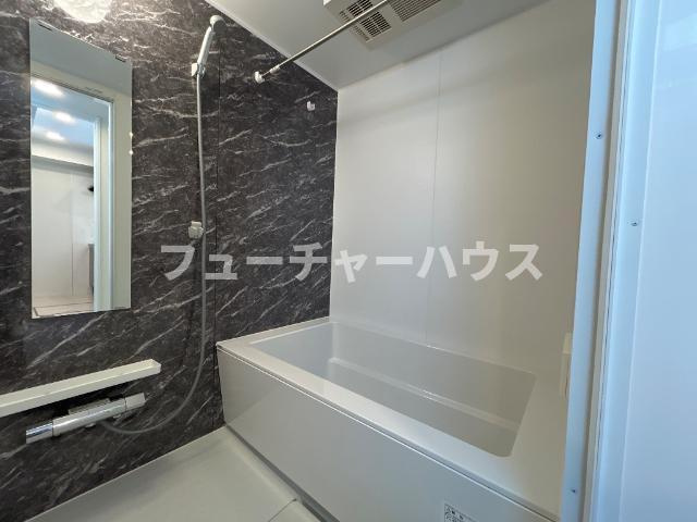 ラ・クラリエール（La Clairiere）の浴室|バス