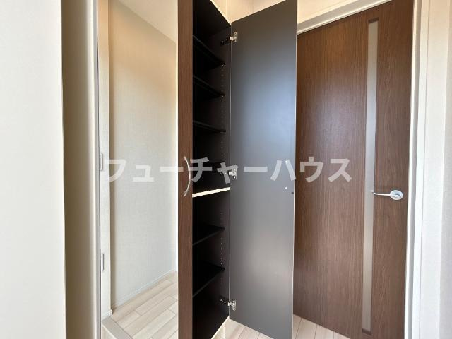 ラ・クラリエール（La Clairiere）の設備|下駄箱