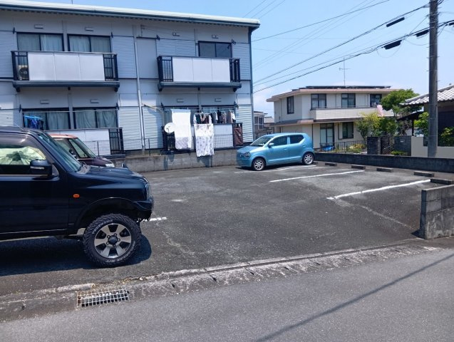グリーンパークの駐車場