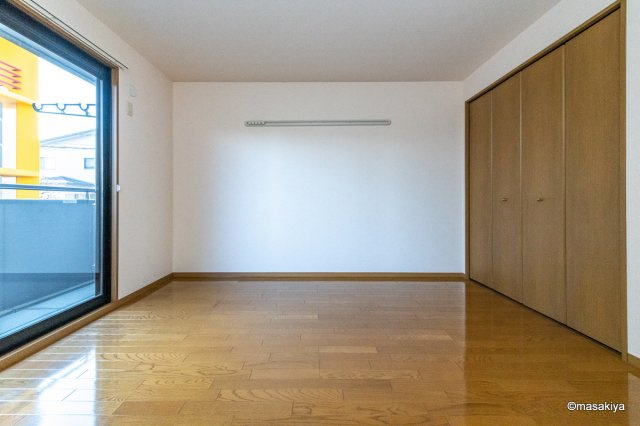 ガーデン岳樹の居間・リビング