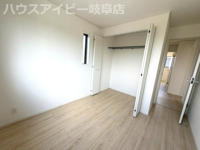 岐阜市今嶺新築建売全2棟！鏡島小学校・精華中学校！お車スペース3台以上可能！の洋室|岐阜市今嶺新築建売全2棟！鏡島小学校・精華中学校！お車スペース3台以上可能！