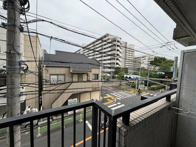 ホームズ青戸のバルコニー