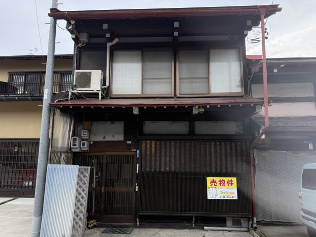 26/7/30ご成約　戸建　飛騨市古川町幸栄町　390万（2025/12/1新規、2026/4/30価格変更)の外観