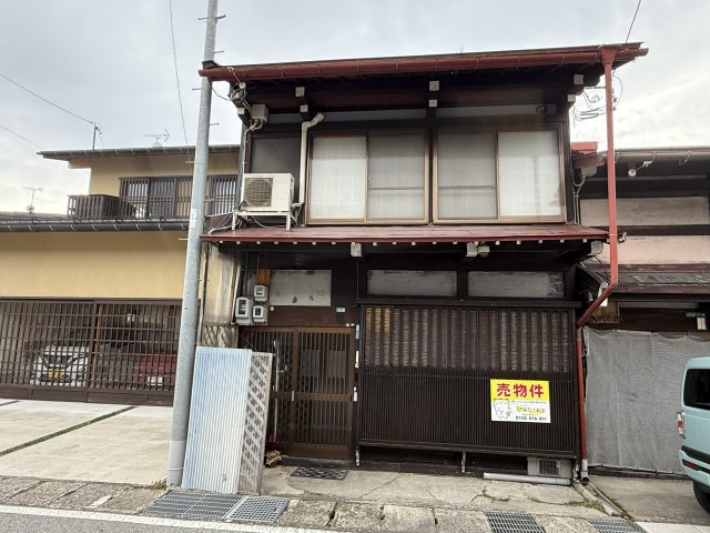 26/7/30ご成約　戸建　飛騨市古川町幸栄町　390万（2025/12/1新規、2026/4/30価格変更)の外観