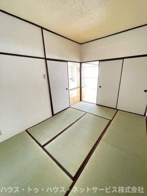 山口マンションの和室