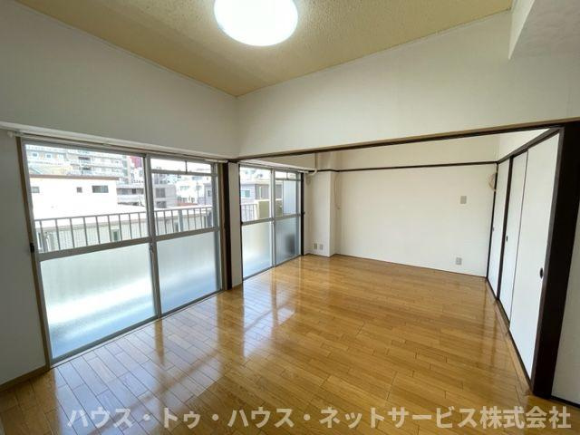 山口マンションの居間・リビング