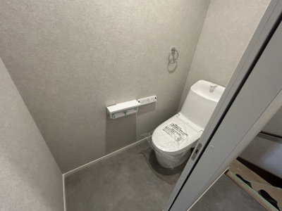 【トイレ】 | （新築）島泉8丁目ロードサイドガレージハウス