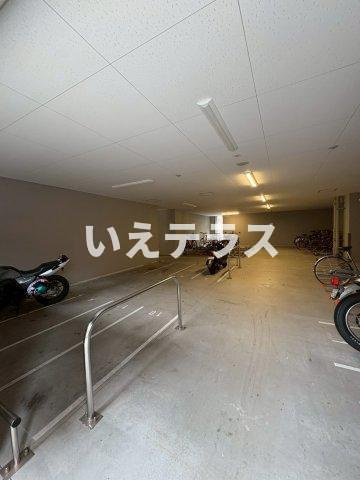 エスリード神戸兵庫駅アクアヴィラの駐車場