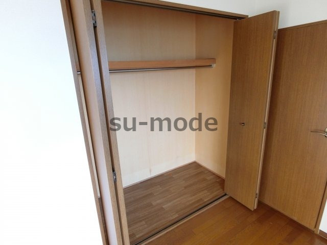 サンフォーレ辰巳の収納