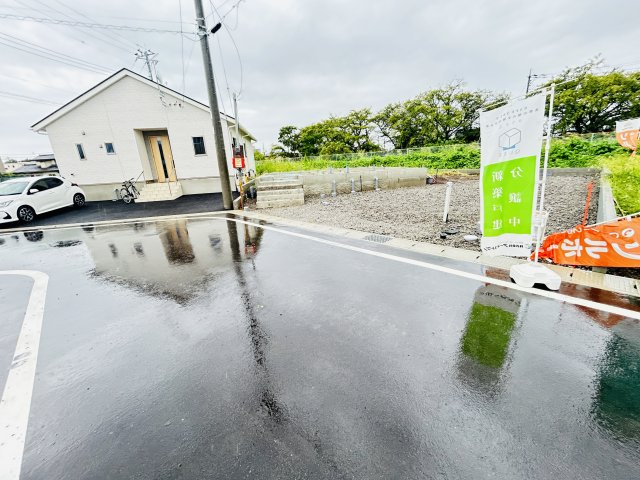 新築　前橋市北代田町第10-2期　クレイドルガーデン　2号棟の前面道路含む現地写真|現地写真　北側接道幅員約ｍ