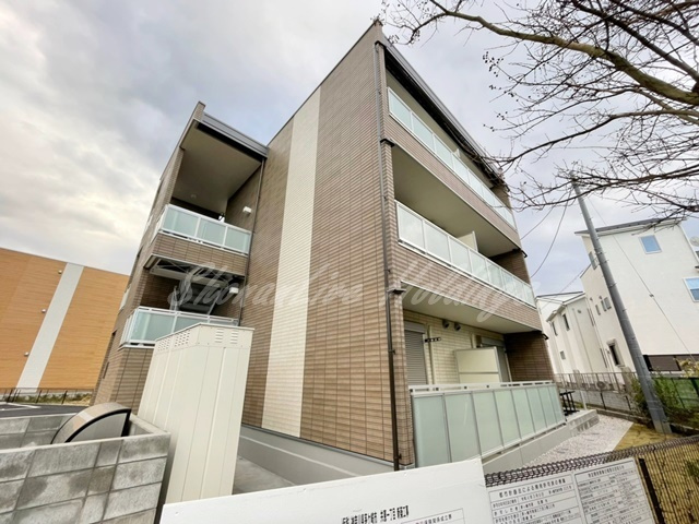 茅ヶ崎市共恵１丁目の賃貸マンション