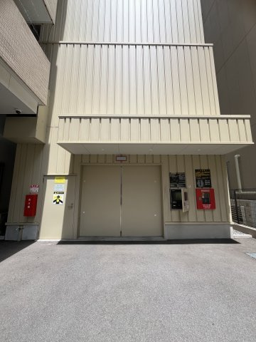 【エントランス】スプランディッド江坂駅前