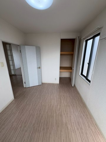 リバティー三津屋の居間・リビング