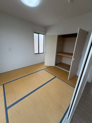 リバティー三津屋の和室