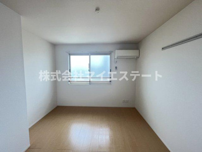 【寝室】 | エル パティオ | 別部屋写真