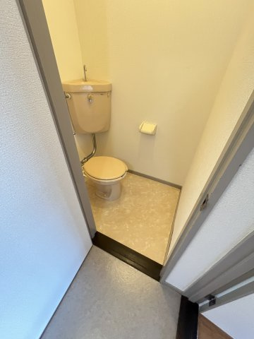 フジパレス新開のトイレ