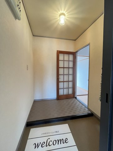 フジパレス新開の玄関