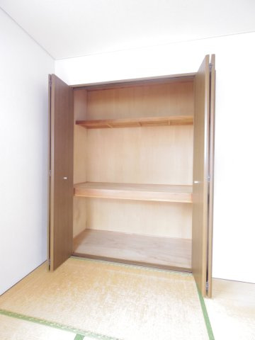 クレストール中里の収納