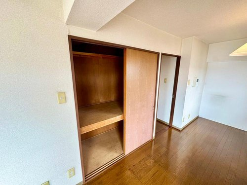 【収納】 | ロイヤルステージ海老名 | 専用の収納スペースです