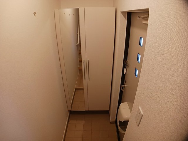 フロレゾンⅡの玄関