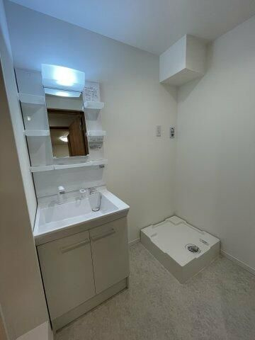 キャメル吉川美南　ＥＡＳＴの洗面所
