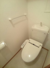 シンプルで使いやすいトイレです