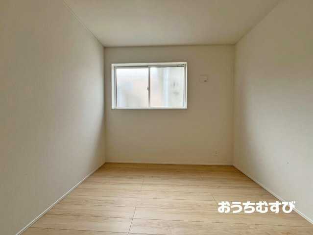 小牧市外堀第5(全4棟)の洋室