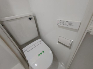 コンパクトで使いやすいトイレです