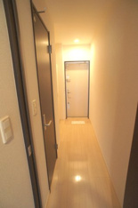 シンプルで使いやすい玄関です