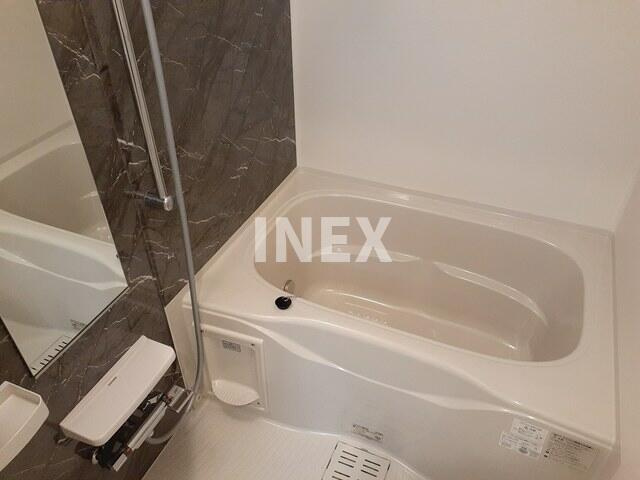 横浜市神奈川区神奈川２丁目の賃貸マンションの浴室