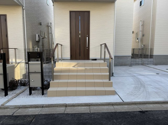 大泉学園駅　新築戸建　3LDKのエントランス