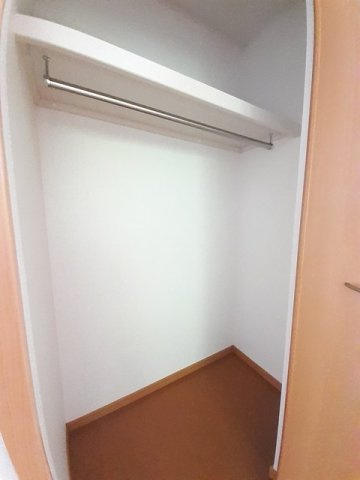 フォーリスト　クスジⅠの収納|小物を収納するのに便利です
