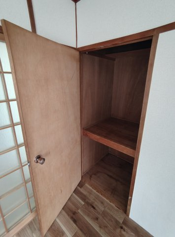 リアライズ上野通の収納
